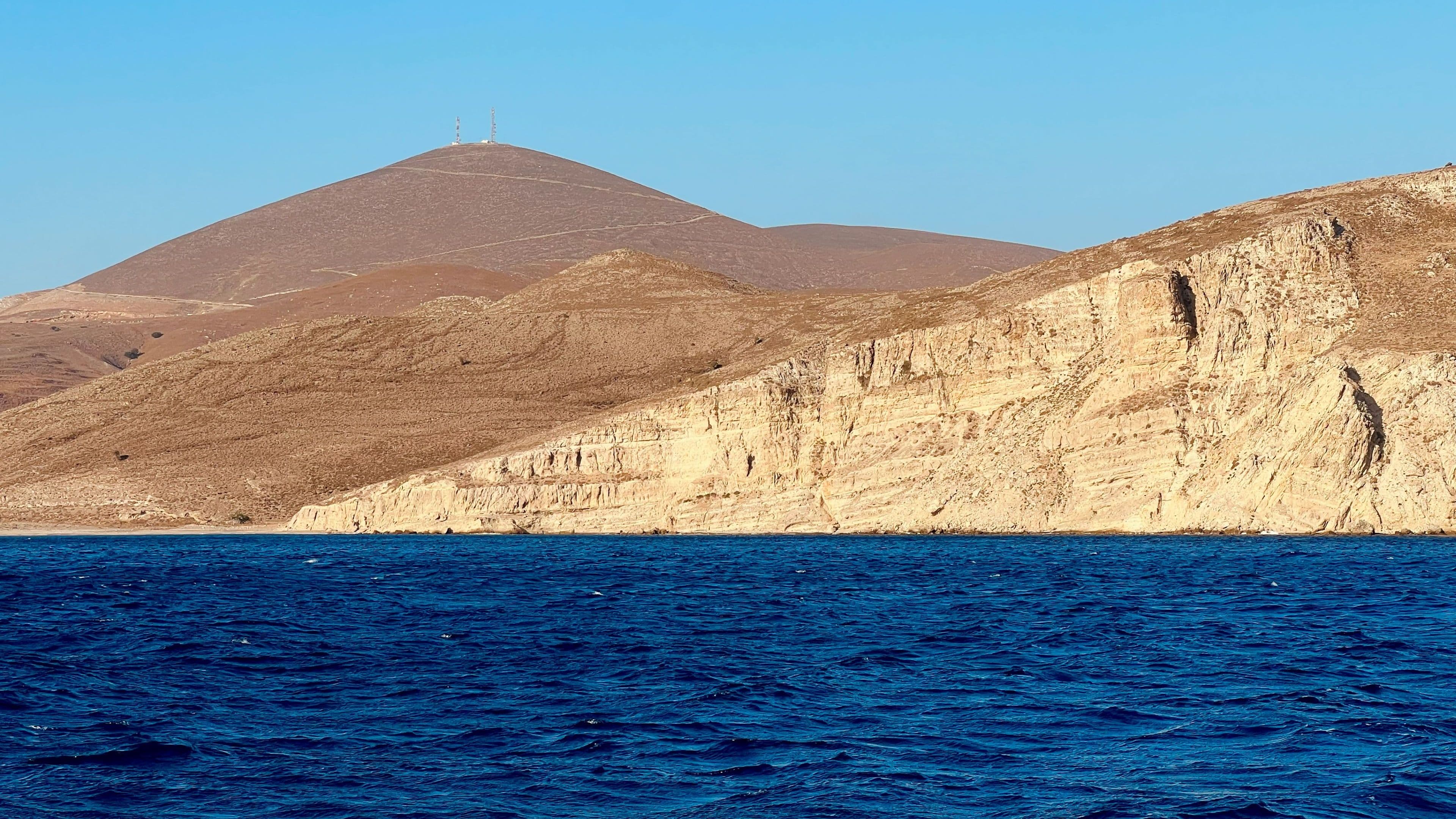 Psara island in all its beauty - a surrealistc Dune world